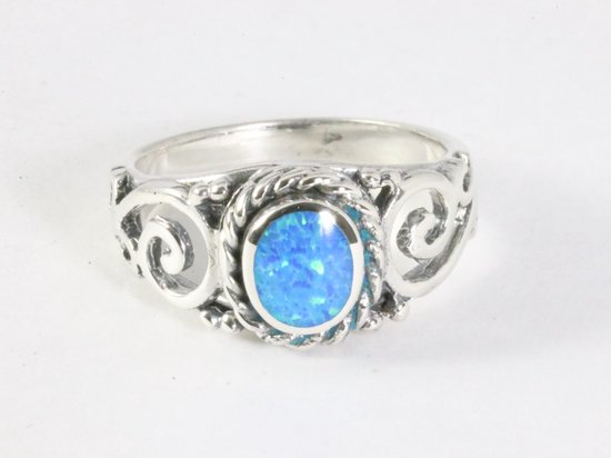 Opengewerkte zilveren ring met Australische opaal afbeelding 4