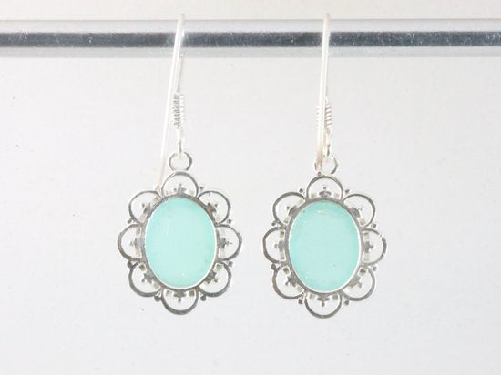 Fijne opengewerkte zilveren oorbellen met aqua chalcedoon afbeelding 4