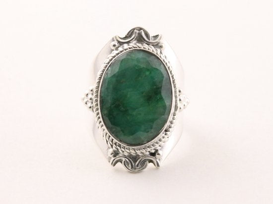 Bewerkte zilveren ring met smaragd afbeelding 4