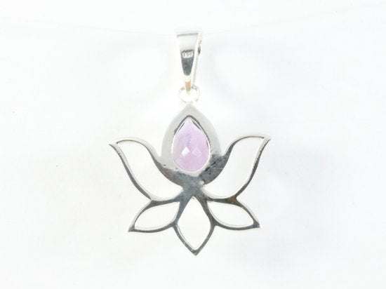 Opengewerkte zilveren lotus bloem hanger met amethist afbeelding 3
