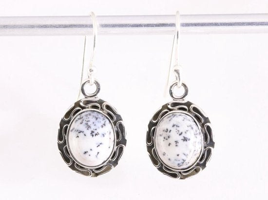 Bewerkte zilveren oorbellen met dendriet opaal afbeelding 2