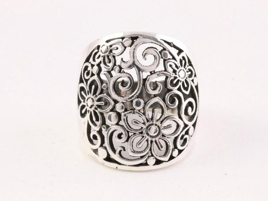 Opengewerkte zilveren ring afbeelding 4