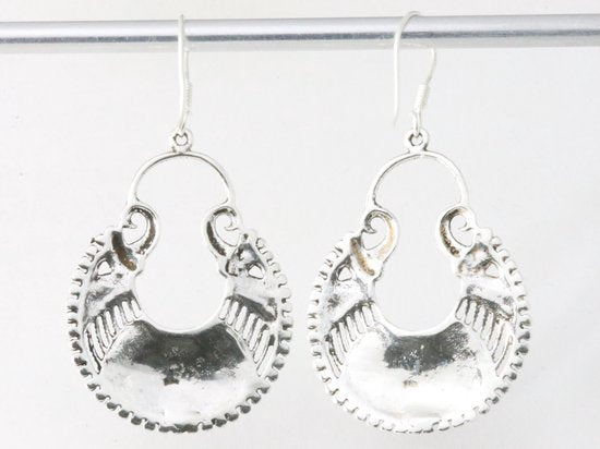 Traditionele bewerkte zilveren oorbellen afbeelding 3