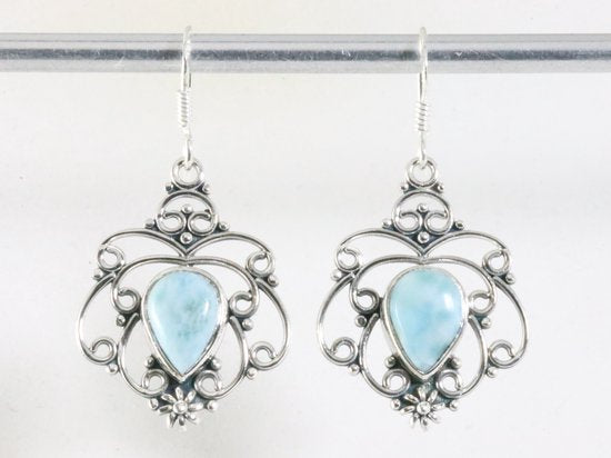 Opengewerkte zilveren oorbellen met larimar afbeelding 3