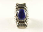 Bewerkte zilveren zadelring met lapis lazuli afbeelding 2