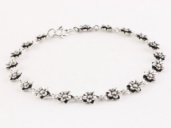 Zilveren enkelband met bloemen afbeelding 2