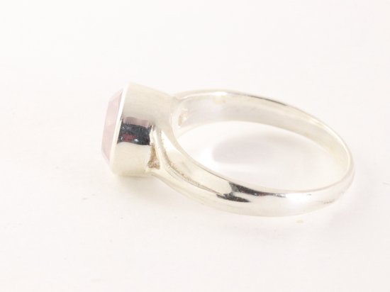 Zilveren ring met rozenkwarts afbeelding 2