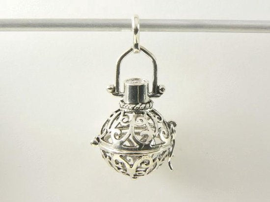 Opengewerkte zilveren engelroeper afbeelding 3