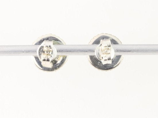 Ronde bewerkte zilveren oorstekers met lapis lazuli afbeelding 3