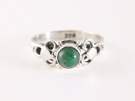 Fijne bewerkte zilveren ring met jade afbeelding 4