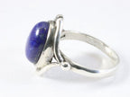 Bewerkte zilveren ring met lapis lazuli afbeelding 2
