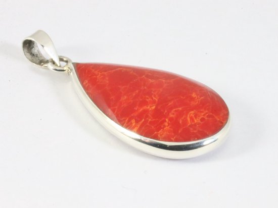Druppelvormige zilveren hanger met rode koraal steen afbeelding 2