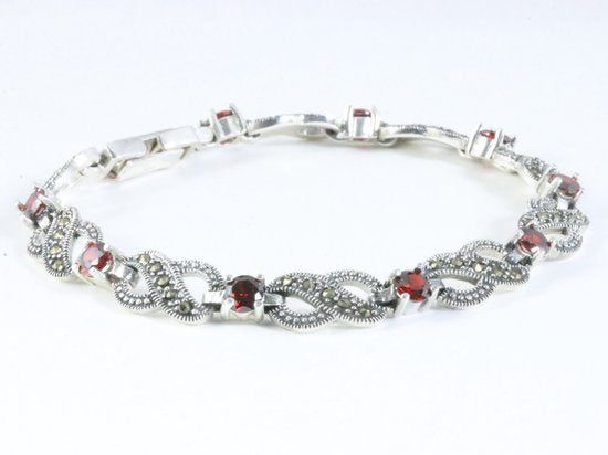 Zware zilveren armband met granaat en marcasiet afbeelding 2