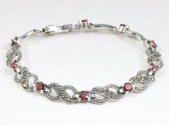 Zware zilveren armband met granaat en marcasiet afbeelding 1