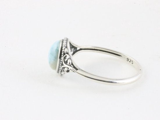 Bewerkte zilveren ring met larimar afbeelding 2