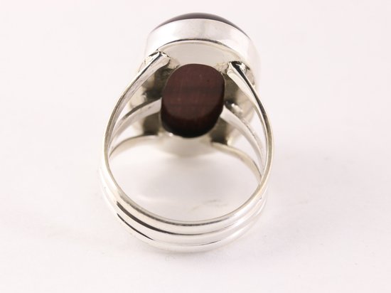Grote ovale zilveren ring met rode tijgeroog afbeelding 3