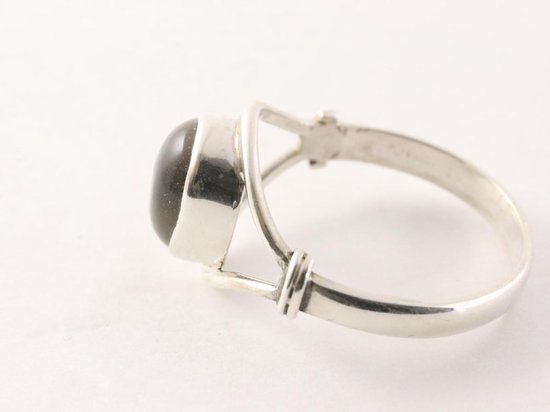 Opengewerkte zilveren ring met bergkristal afbeelding 2