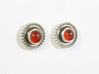 Fijne bewerkte ronde zilveren oorstekers met carneool afbeelding 3