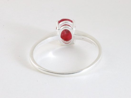 Fijne hoogglans zilveren ring met robijn afbeelding 3