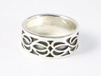 Zware zilveren ring met fantasie gravering afbeelding 1