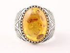 Zware bewerkte zilveren ring met amber afbeelding 4