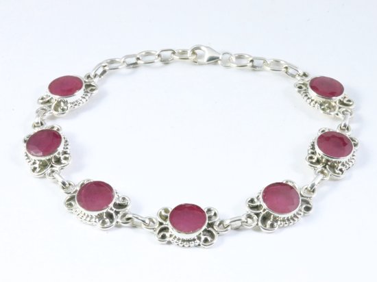 Bewerkte zilveren armband met robijn afbeelding 1