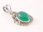 Opengewerkte zilveren hanger met groene onyx afbeelding 2