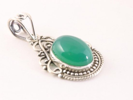 Opengewerkte zilveren hanger met groene onyx afbeelding 2