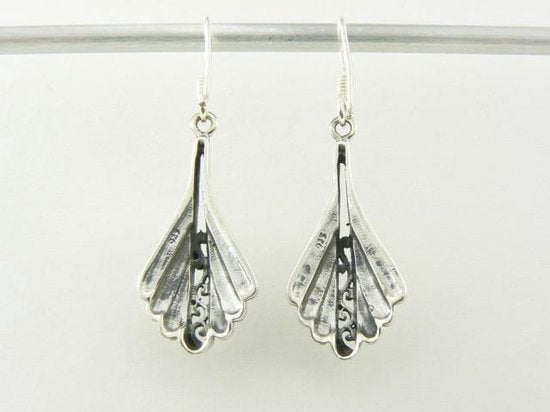 Bewerkte zilveren oorbellen met marcasiet afbeelding 4