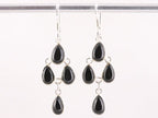 Lange fijne zilveren oorbellen met onyx afbeelding 4