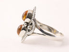Bewerkte zilveren ring met amber afbeelding 2