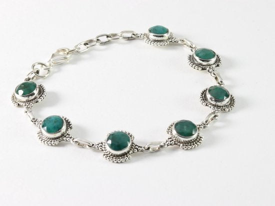 Bewerkte zilveren schakelarmband met smaragd afbeelding 2