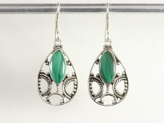 Opengewerkte zilveren oorbellen met malachiet afbeelding 4
