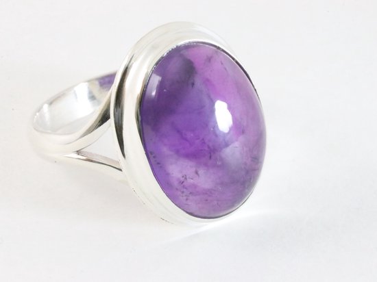 Hoogglans zilveren ring met amethist afbeelding 1