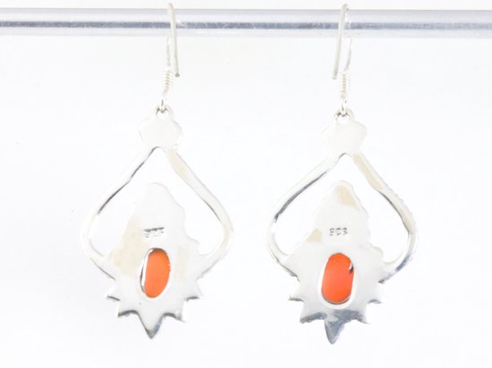 Bewerkte zilveren oorbellen met carneool afbeelding 2