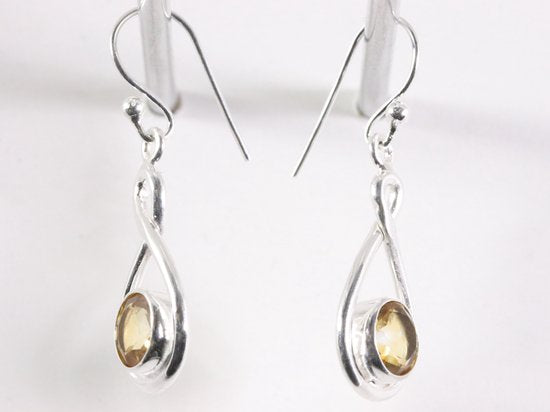 Opengewerkte zilveren oorbellen met citrien afbeelding 2