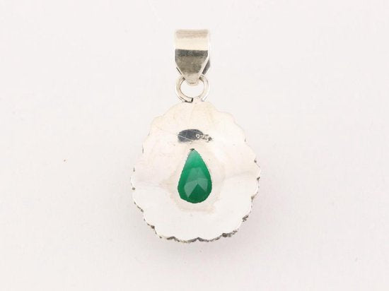 Bewerkte zilveren hanger met groene onyx afbeelding 3