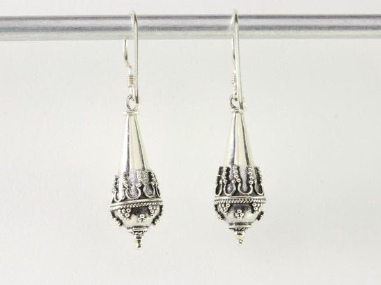 Fijne bewerkte zilveren pegeloorbellen afbeelding 3