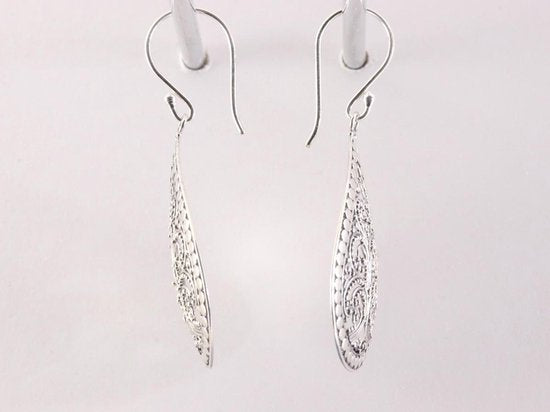 Traditionele zilveren filigrein oorbellen afbeelding 2