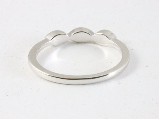 Fijne hoogglans zilveren ring met Australische opaal afbeelding 3