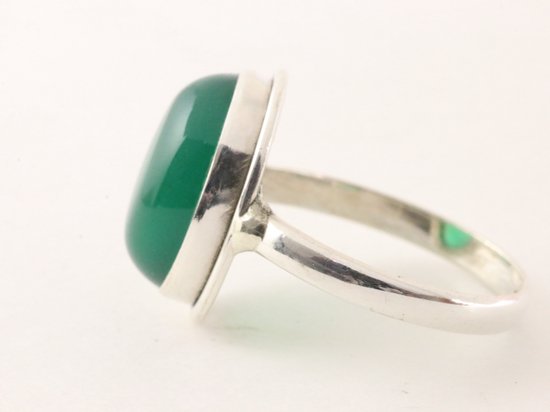 Ovale zilveren ring met groene onyx afbeelding 2