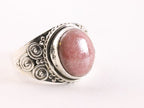 Bewerkte zilveren ring met rhodoniet afbeelding 1