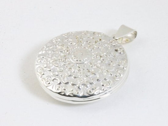 Rond gehamerd zilveren medaillon afbeelding 2