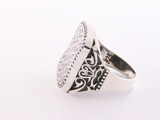 Zware bewerkte zilveren herenring met niëllo decoratie afbeelding 4