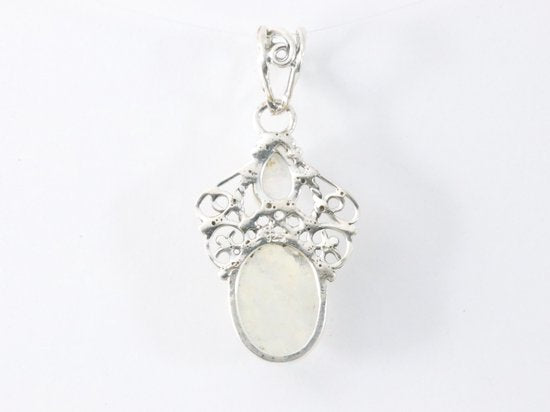 Opengewerkte zilveren hanger met regenboog maansteen afbeelding 3