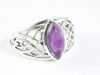 Opengewerkte zilveren ring met amethist afbeelding 1