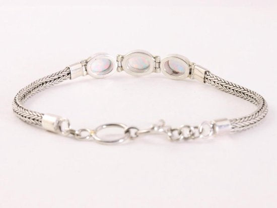 Traditionele zilveren snake armband met welo opaal afbeelding 3