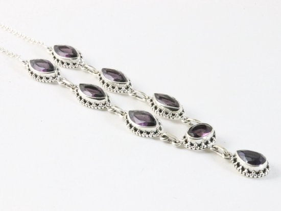 Bewerkte zilveren ketting met amethist afbeelding 2