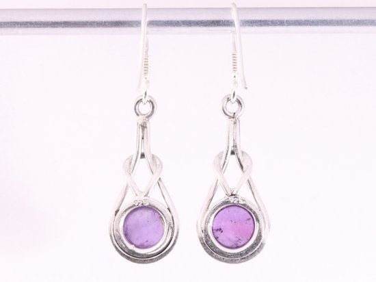 Zilveren oorbellen met amethist afbeelding 3