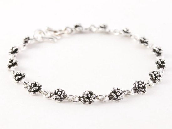 Fijne zilveren armband met roosjes afbeelding 2